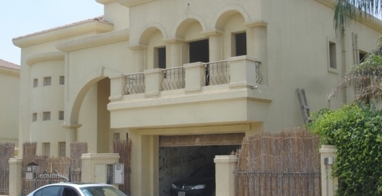 Villa 700.00 for sale M2 in Giza, 6th of october