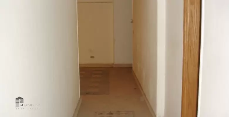 Unfurnished Apartment for rent 180.00 M2 in Giza, Mohandeseen