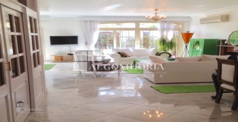 فيلا للايجار- كمبوند العزيزية