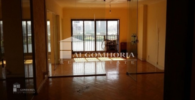 Unfurnished Apartment for rent 305.00 M2 in Cairo, Maadi