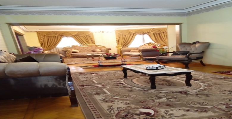 شقه مفروشه للايجار بحي راقي ف الدقي