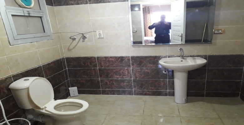 شقة للايجار مفروش -الدور 4 -رؤية للبحر مباشرة بانوراما