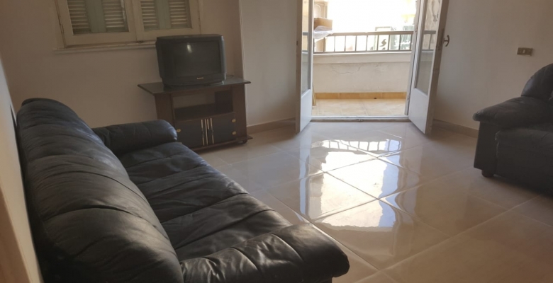 شقة مفروشة للايجار ٢٠٠متر برشدي غير مجروحة