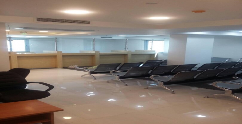 مكتب ادارى  يصلح لكبرى الشركات بموقع متميز بالمهندسين تشطيب الترا سوبر لوكس  