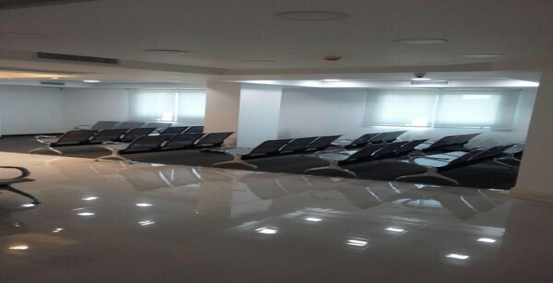 مكتب ادارى  يصلح لكبرى الشركات بموقع متميز بالمهندسين تشطيب الترا سوبر لوكس  