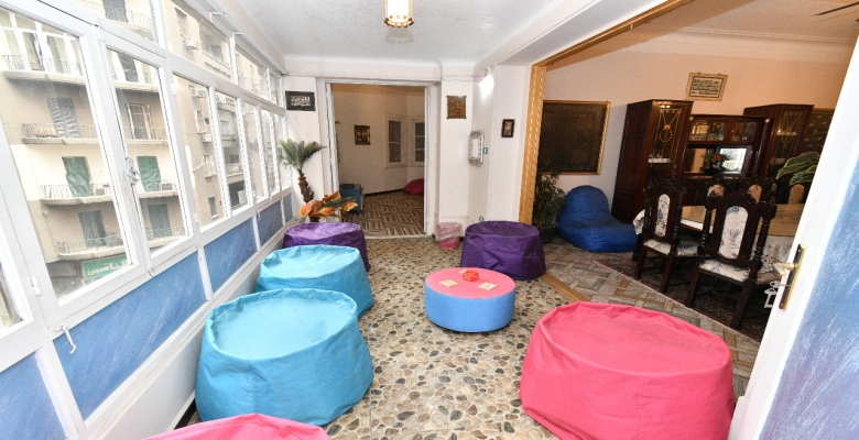 شقة اكسترا سوبر لوكس ترى النيل بزاويه جانبيه قانون قديم بجاردن سيتى