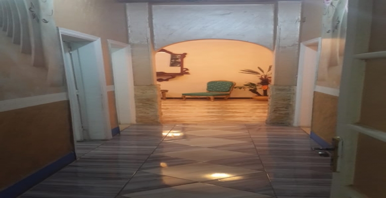 شقة اكسترا سوبر لوكس ترى النيل بزاويه جانبيه قانون قديم بجاردن سيتى