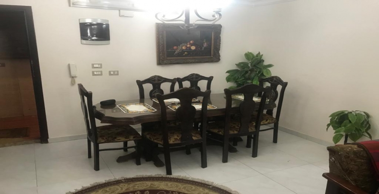 شقة للايجار المفروش بالعجوزة تشطيب سوبر لوكس