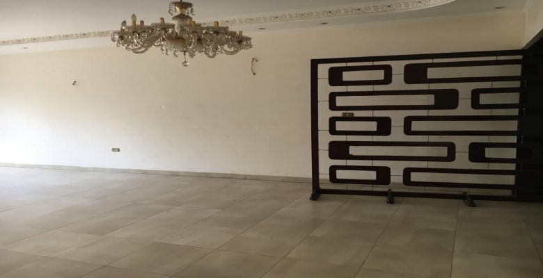 شقة للايجار بشارع مراد