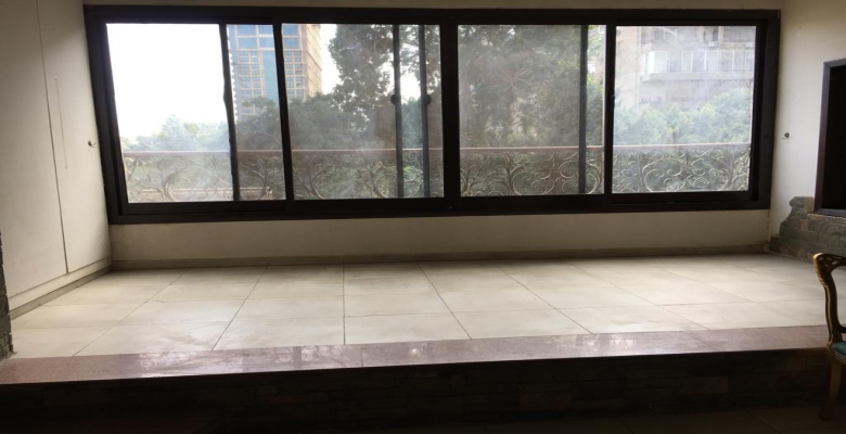 شقة للايجار بشارع مراد