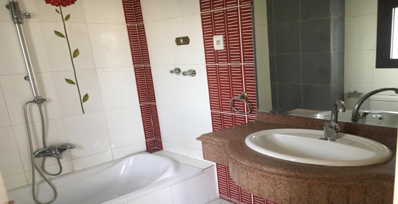 شقة للايجار بشارع مراد