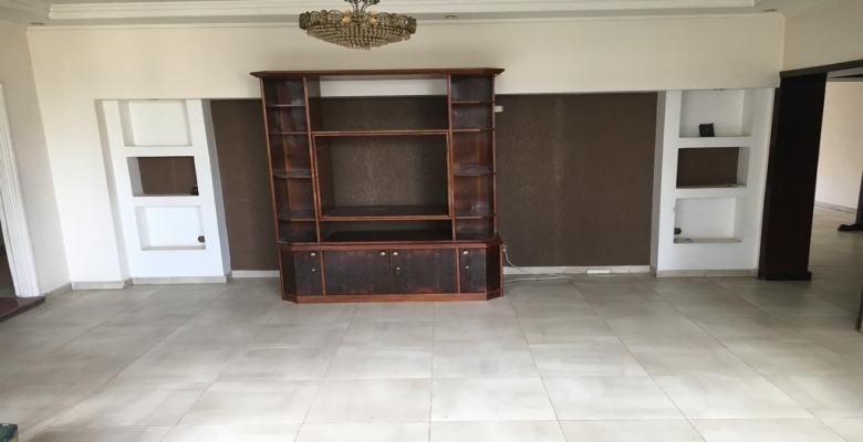 شقة للايجار بشارع مراد