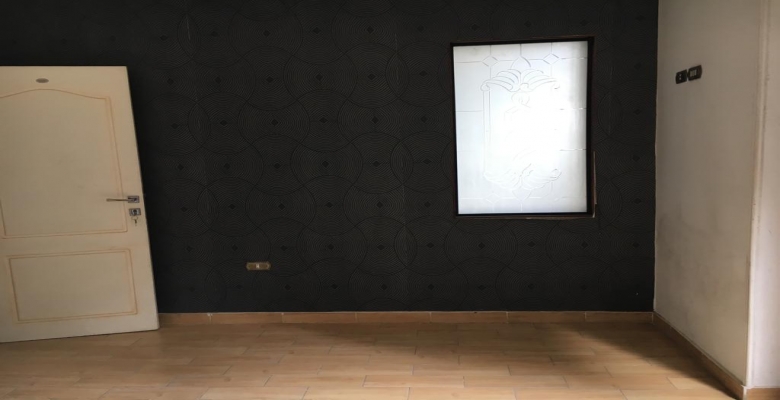 شقة للايجار بشارع مراد