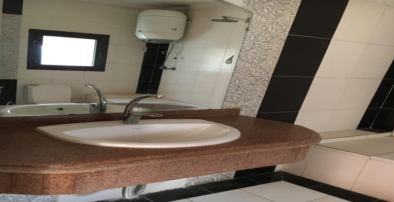 شقة للايجار بشارع مراد