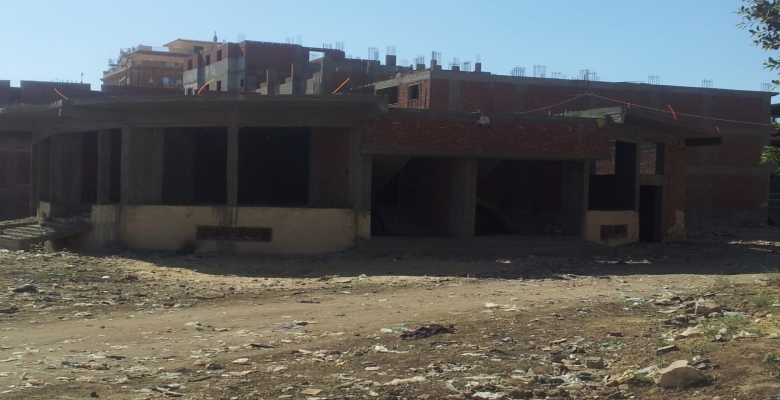 مول تجاري للايجار بالعياط