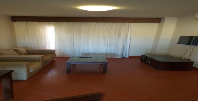 شاليه للايجار اليومى ببورتو جولف مارينا على حمام السباحة مباشرة 