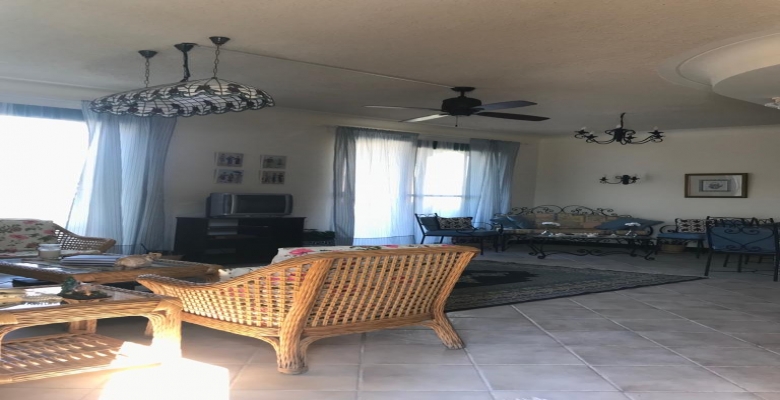 فيلا للبيع في راس سدر