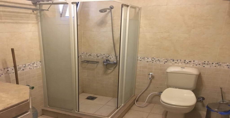 فيلا للايجار في قرية لافيستا بالعين السخنه 4 غرف