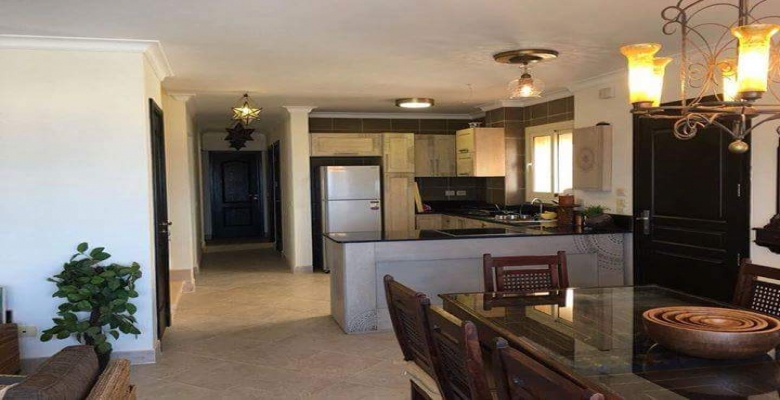 شاليه لايجار في قرية تلال  بالعين السخنه 3 غرف