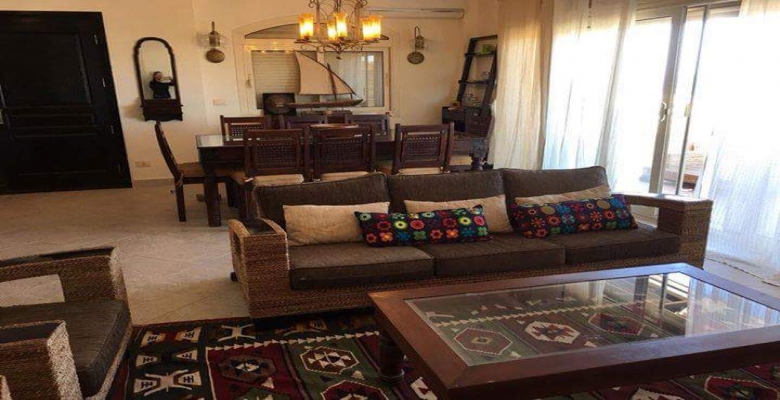 شاليه لايجار في قرية تلال  بالعين السخنه 3 غرف