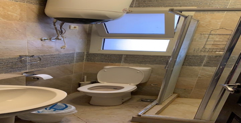 شاليه لايجار في قرية تلال  بالعين السخنه 3 غرف