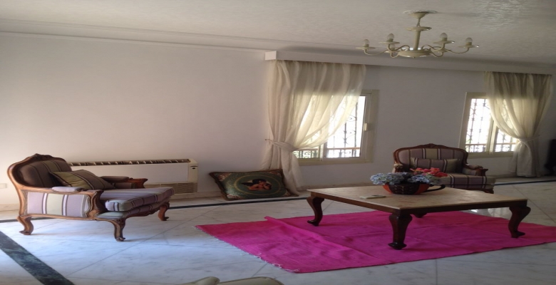 فيلا للايجار- كمبوند العزيزية