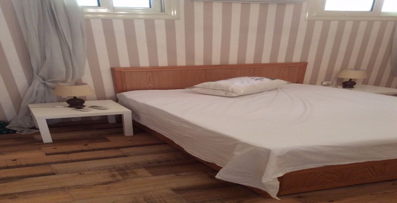 فيلا للايجار- كمبوند العزيزية