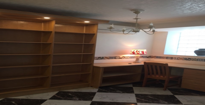 فيلا للايجار- كمبوند العزيزية