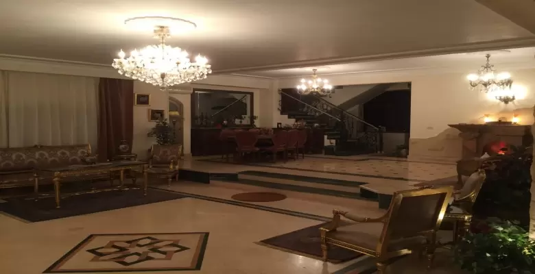 فيلا بالتجمع الخامس - جنوب الاكاديمية