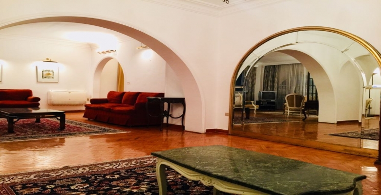 شقة مفروشة بالكامل للايجار في الزمالك  شارع احمد حشمت