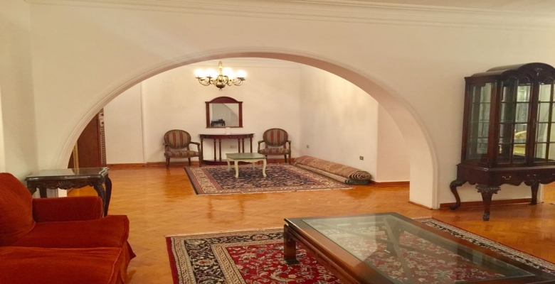 شقة مفروشة بالكامل للايجار في الزمالك  شارع احمد حشمت