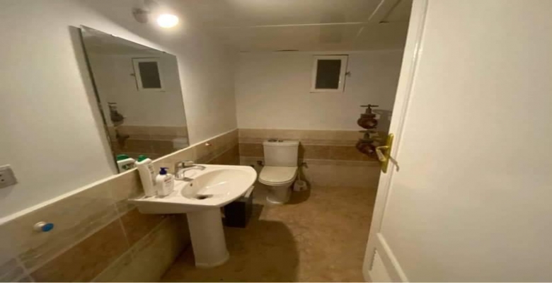 شقة للإيجار تطل على النيل - الزمالك