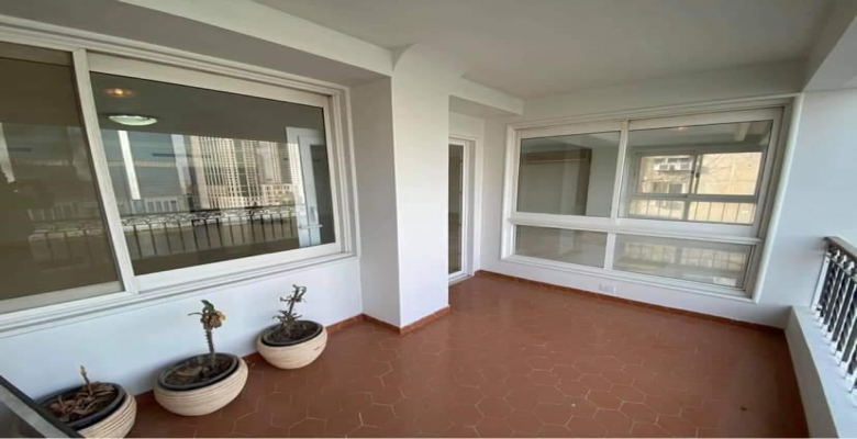 شقة للإيجار تطل على النيل - الزمالك