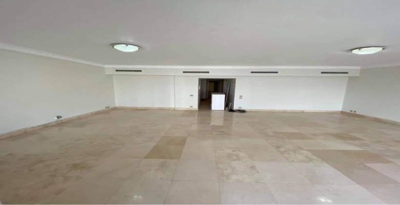 شقة للإيجار تطل على النيل - الزمالك