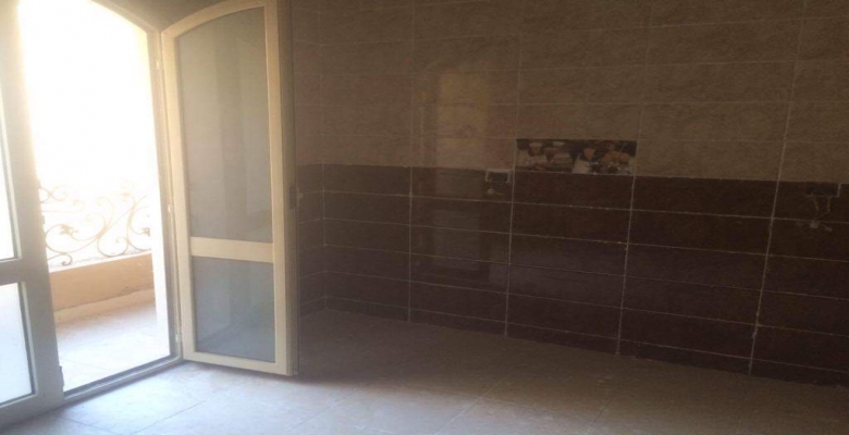 للإيجار شقة ١٧٠ متر بالحى السابع الشيخ زايد