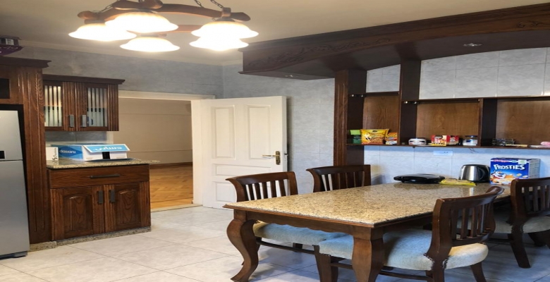 شقه للبيع بميدان لبنان بالفرش