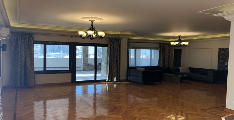 شقه للبيع بميدان لبنان بالفرش