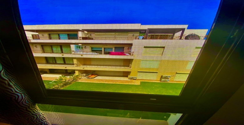 •شاليه بنتهاوس في مراسي بلانكا 3 غرف علي حمام السباحة مباشرة