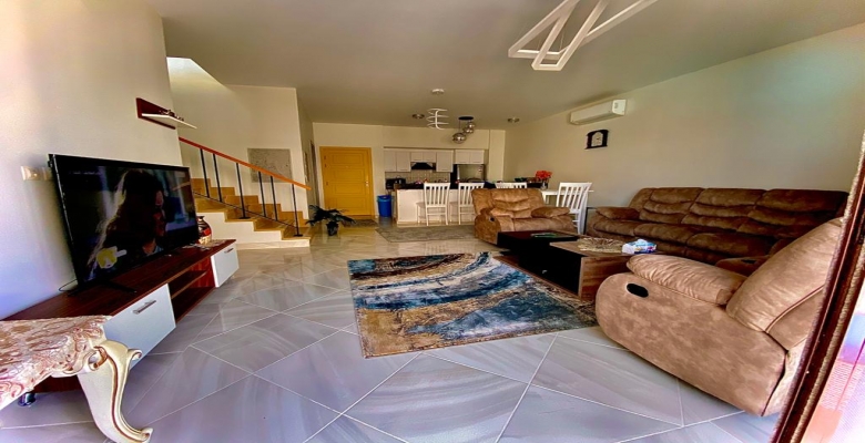 •شاليه بنتهاوس في مراسي بلانكا 3 غرف علي حمام السباحة مباشرة