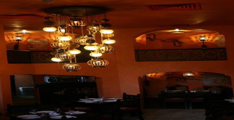 مطعم مجهز بالكامل ورخصه سياحيه بأرقي اماكن الزمالك