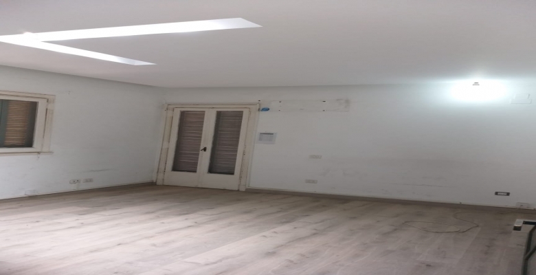 شقة إداري للإيجار - بالزمالك