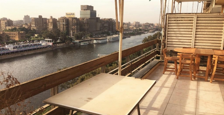 شقة مفروشة للايجار اطلالة علي النيل وعلي نادي الجزيرة