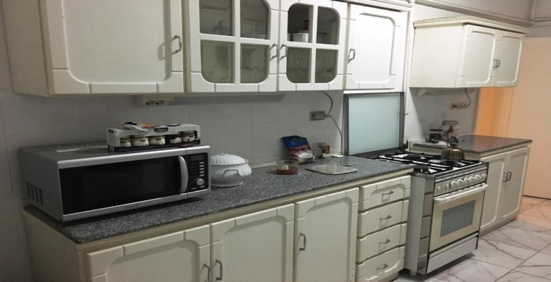 شقة مفروشة للايجار اطلالة علي النيل وعلي نادي الجزيرة