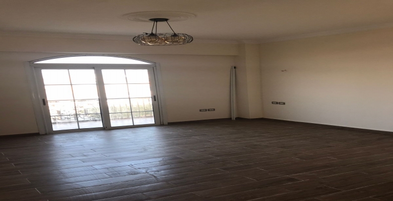 فيلا تاون للإيجار بالتجمع الخامس