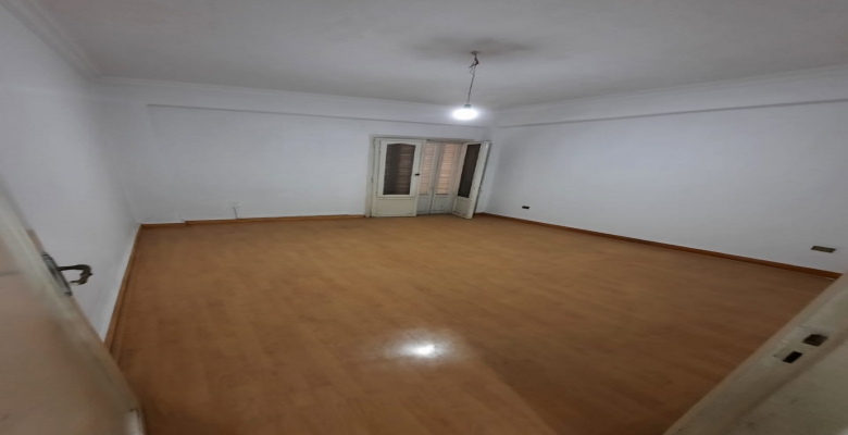 شقة للإيجار بالزمالك