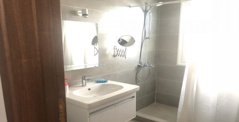 شاليه للايجار -امواج - الساحل الشمالي