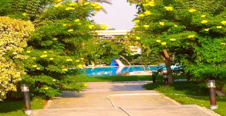 فيلا للايجار- كمبوند العزيزية