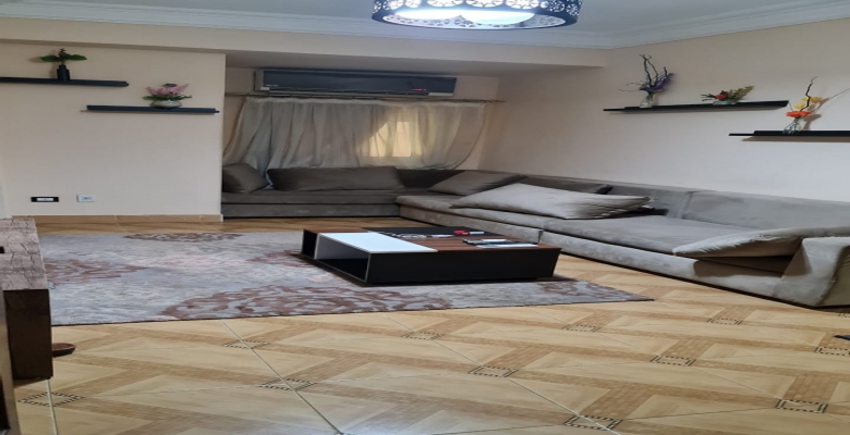 شقة مفروشة للإيجار - الزمالك Furnished apartment for rent - Zamalek  algomhoria
