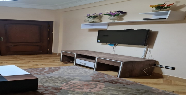 شقة مفروشة للإيجار - الزمالك Furnished apartment for rent - Zamalek  algomhoria