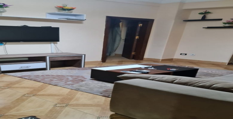 شقة مفروشة للإيجار - الزمالك Furnished apartment for rent - Zamalek  algomhoria